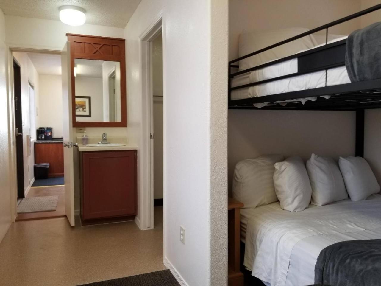 083A Affordable Getaway Near South Rim Sleeps 6 Villa Вал Екстериор снимка